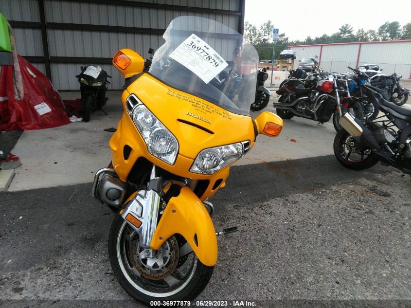 2002 HONDA GL1800 1HFSC47032A108614