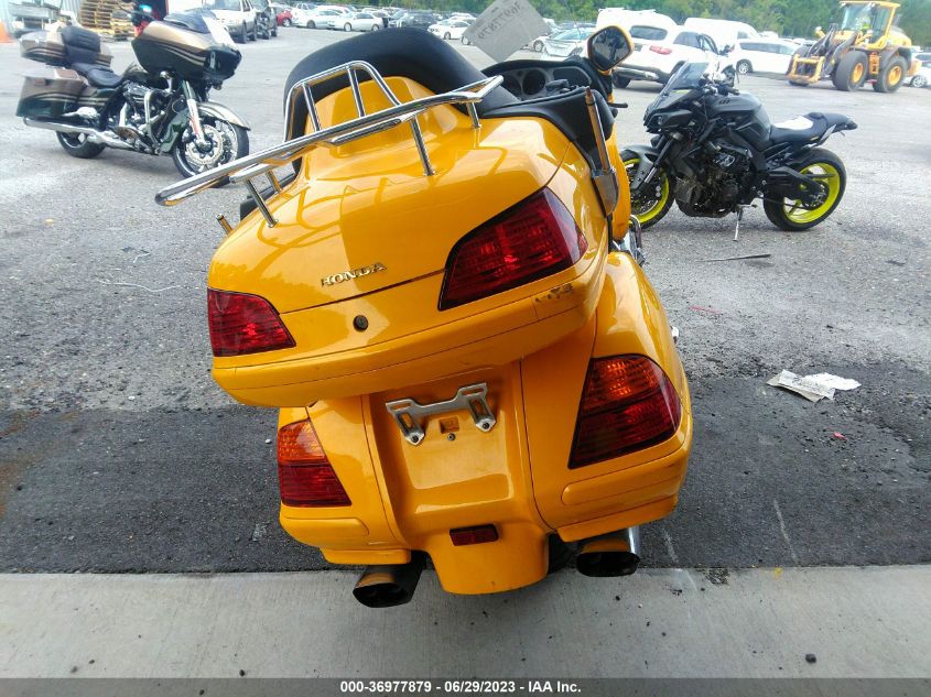 2002 HONDA GL1800 1HFSC47032A108614