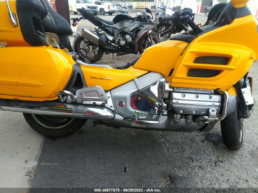 2002 HONDA GL1800 1HFSC47032A108614