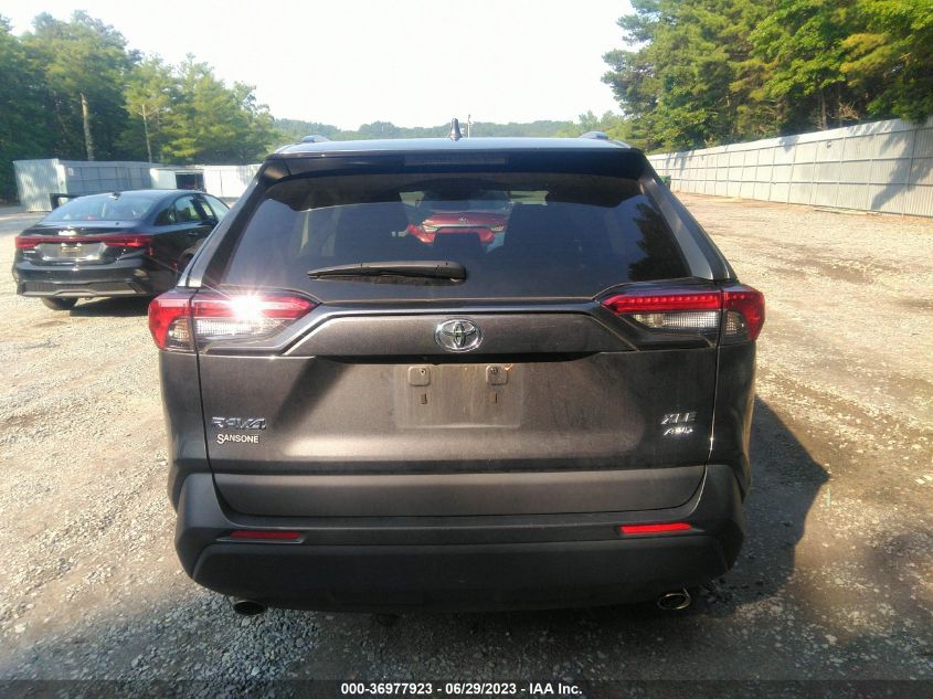 2021 TOYOTA RAV4 XLE - 2T3P1RFV1MC157428