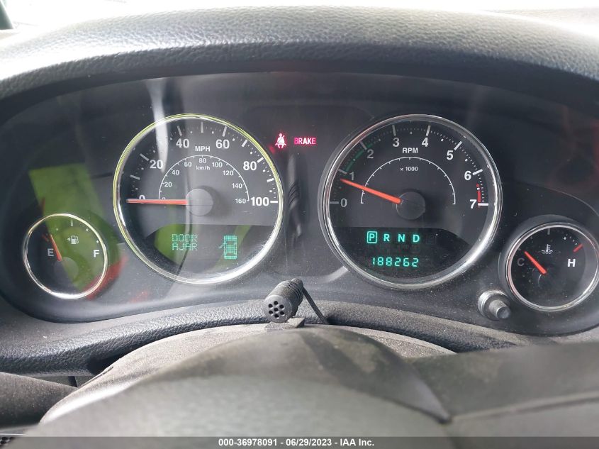 2013 JEEP WRANGLER UNLIMITED SPORT - 1C4BJWDG7DL691063