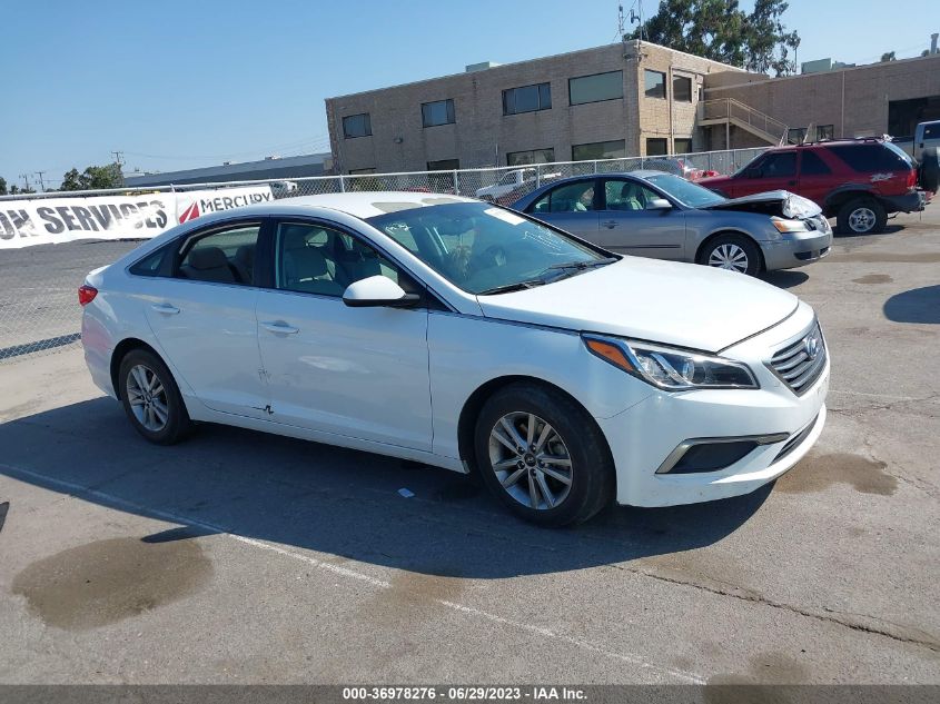 2017 HYUNDAI SONATA SE - 5NPE24AF8HH446695