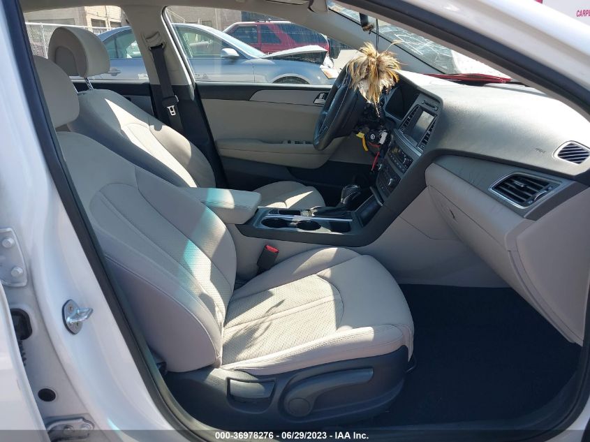 2017 HYUNDAI SONATA SE - 5NPE24AF8HH446695