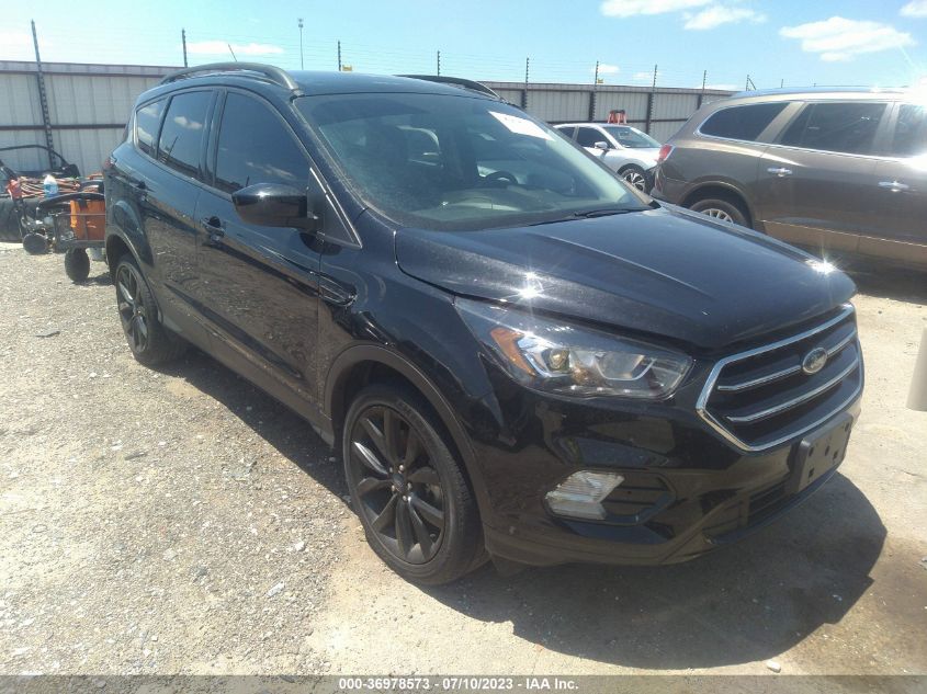 2019 FORD ESCAPE SE - 1FMCU9GD0KUB29698