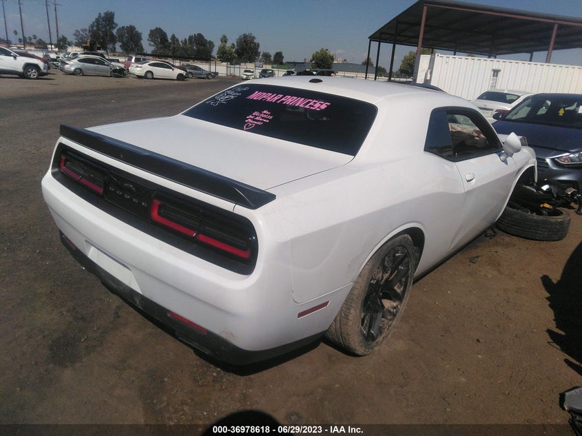 VIN 2C3CDZJGXKH677318 2019 DODGE CHALLENGER GT