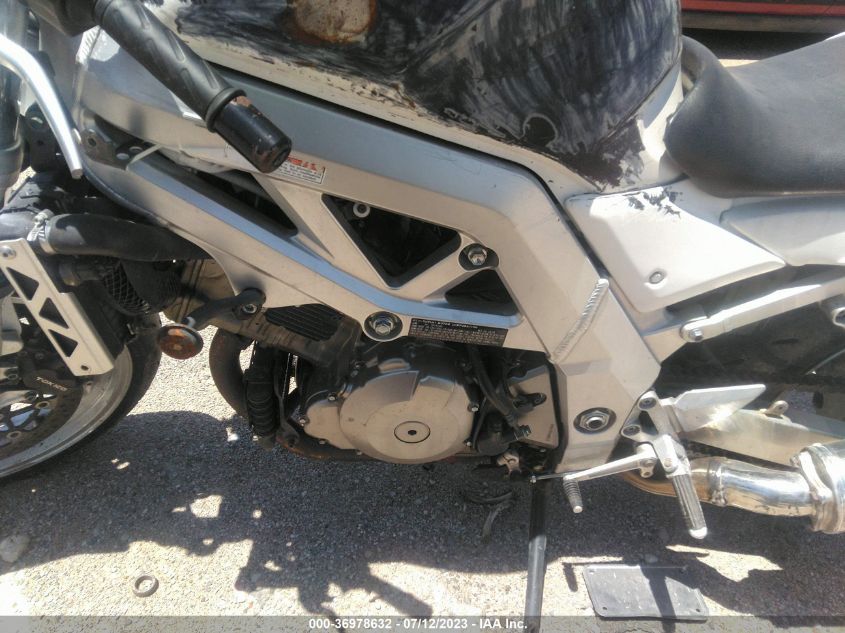 2004 SUZUKI SV1000 SK3 - JS1VT54A642100413
