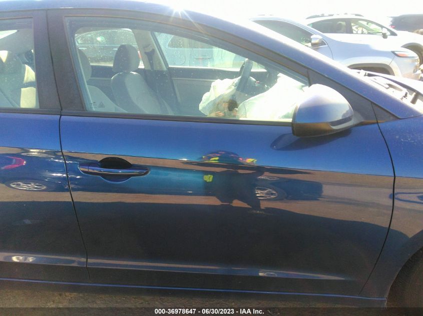 2017 HYUNDAI ELANTRA SE - 5NPD84LF2HH089084