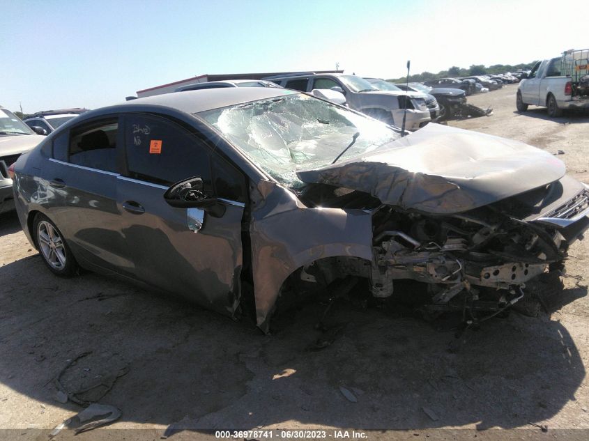 2018 CHEVROLET CRUZE LT - 1G1BE5SM0J7148612