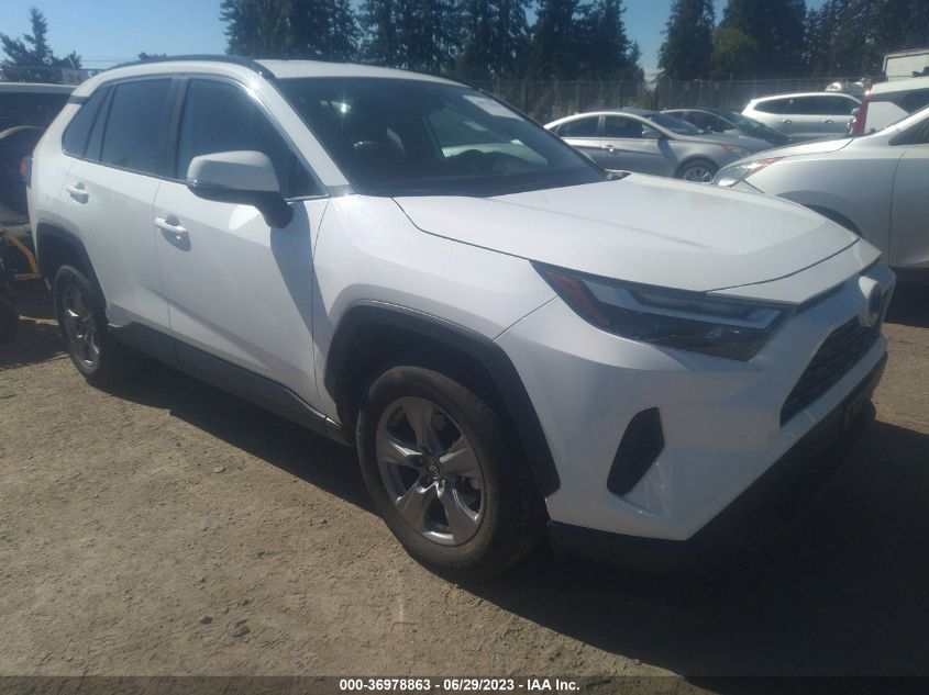 2022 TOYOTA RAV4 XLE - 2T3P1RFV8NC262775
