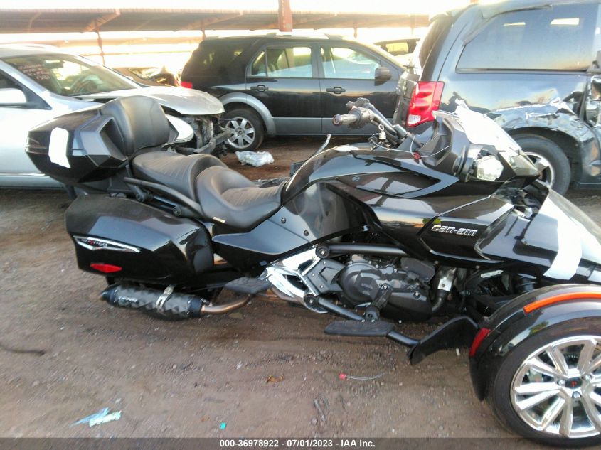 2017 CAN-AM SPYDER ROADSTER F3-T/LIMITED/LIMITED SPEC 2BXREDD28HV001238