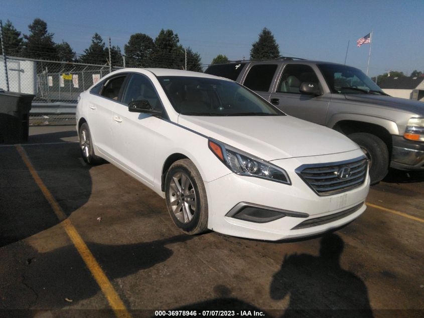 2016 HYUNDAI SONATA 2.4L SE - 5NPE24AF9GH318450