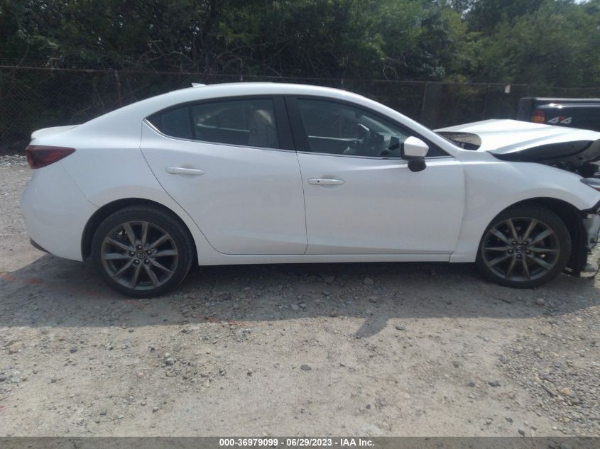 2018 MAZDA MAZDA3 4-DOOR GRAND TOURING - 3MZBN1W31JM171725
