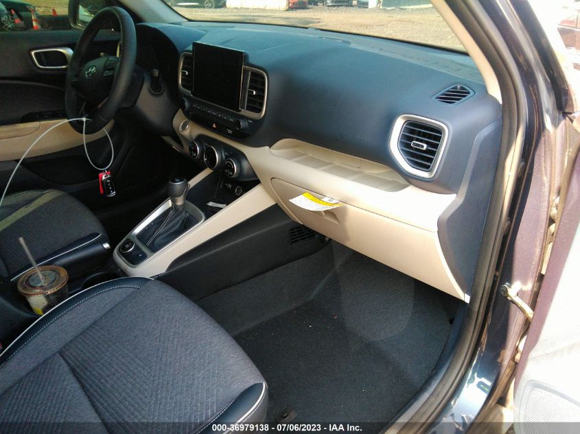 2022 HYUNDAI VENUE LIMITED - KMHRC8A38NU209441