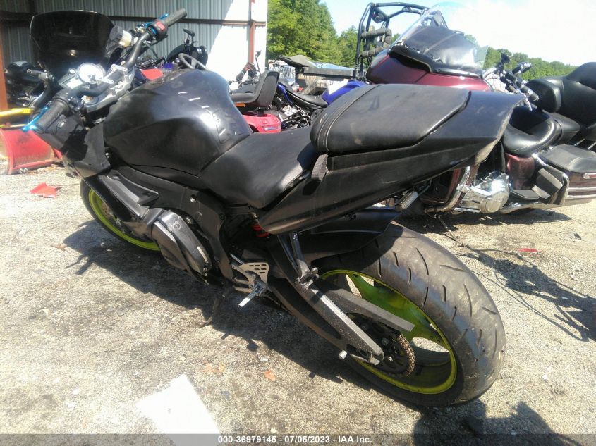 2005 YAMAHA YZFR6 L JYARJ06E25A025244