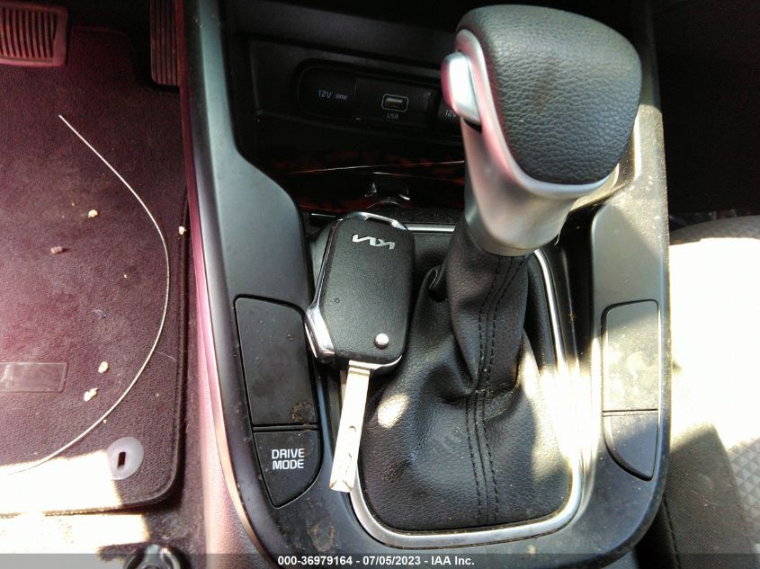2022 KIA SOUL LX - KNDJ23AU1N7824489