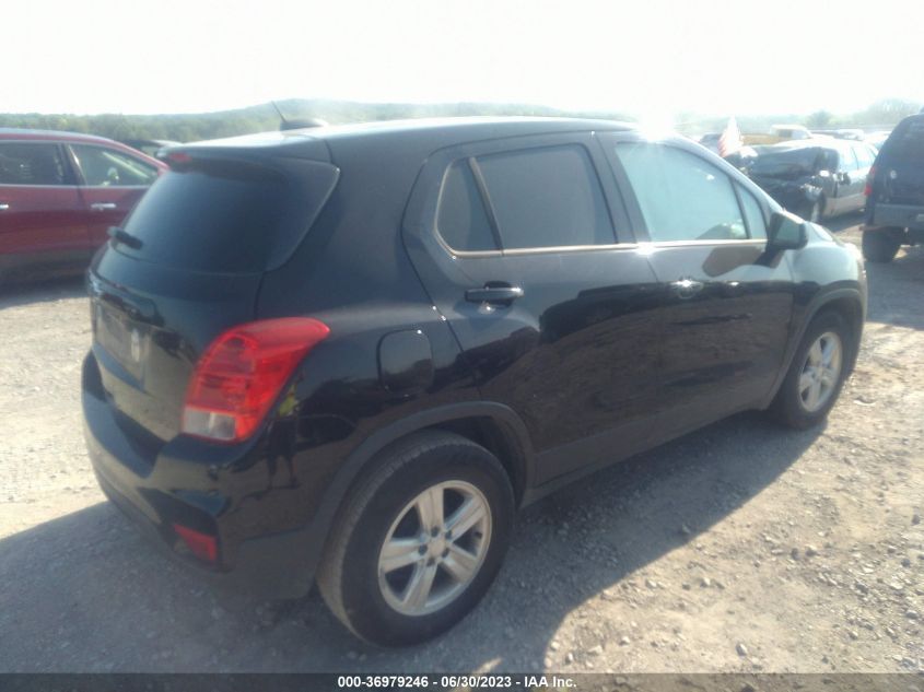 3GNCJKSB7LL229469 Chevrolet Trax LS 4