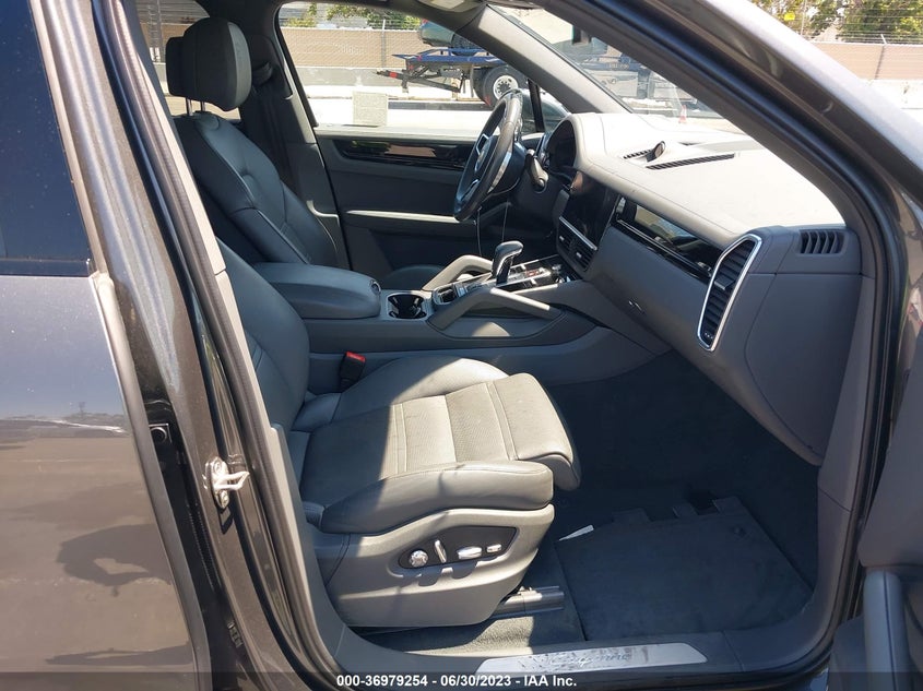 VIN WP1AA2AY2MDA00211 2021 PORSCHE CAYENNE