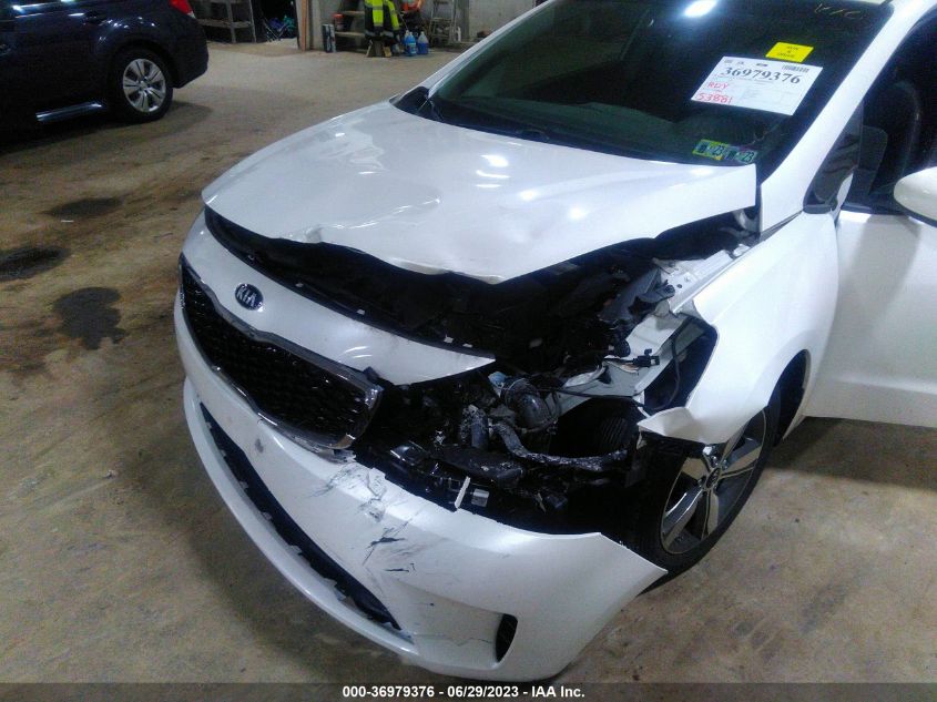 2018 KIA FORTE LX - 3KPFL4A7XJE211381