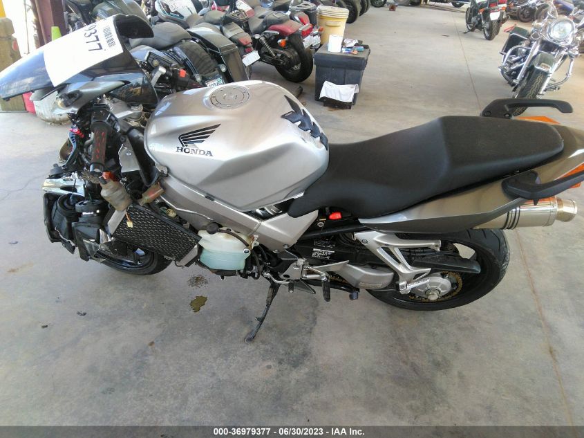 2003 HONDA VFR800 JH2RC46163M500268
