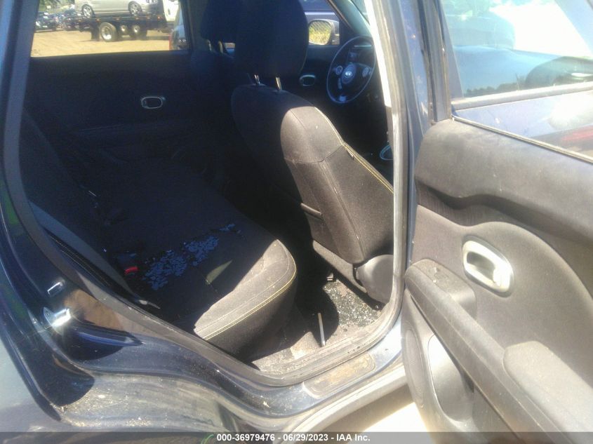 2015 KIA SOUL + - KNDJP3A51F7125746