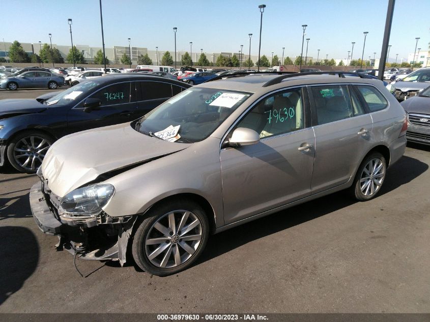 2013 VOLKSWAGEN JETTA SPORTWAGEN SE W/SUNROOF - 3VWPP7AJ7DM691568