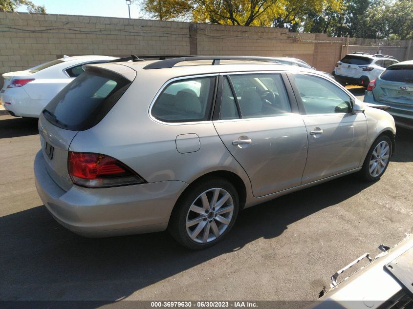 2013 VOLKSWAGEN JETTA SPORTWAGEN SE W/SUNROOF - 3VWPP7AJ7DM691568