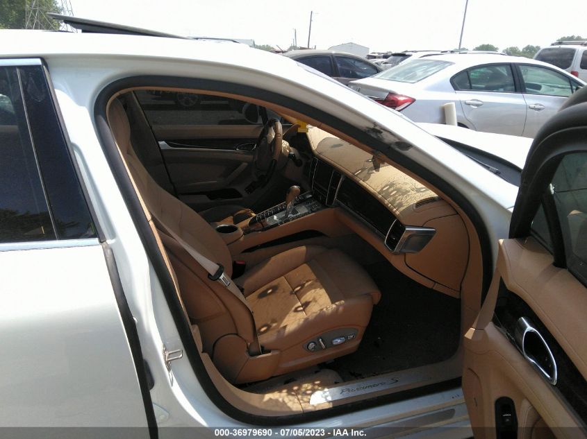 2015 PORSCHE PANAMERA E-HYBRID S - WP0AD2A70FL040943