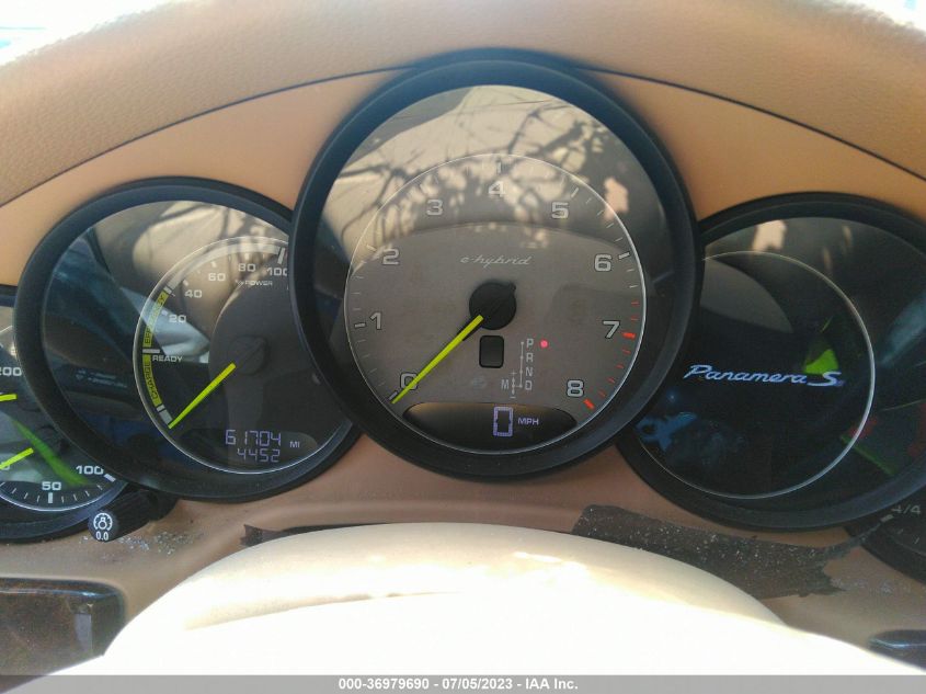 2015 PORSCHE PANAMERA E-HYBRID S - WP0AD2A70FL040943