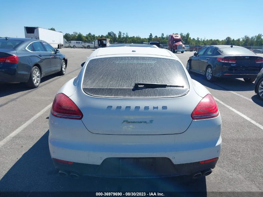 2015 PORSCHE PANAMERA E-HYBRID S - WP0AD2A70FL040943
