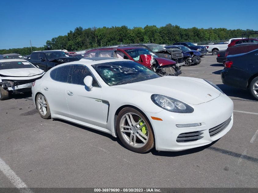 2015 PORSCHE PANAMERA E-HYBRID S - WP0AD2A70FL040943