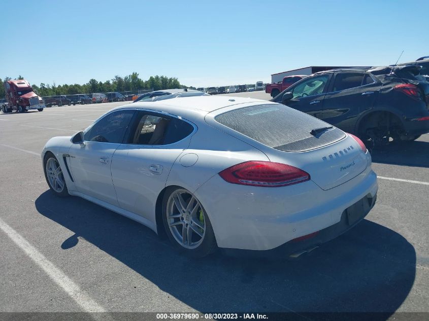 2015 PORSCHE PANAMERA E-HYBRID S - WP0AD2A70FL040943