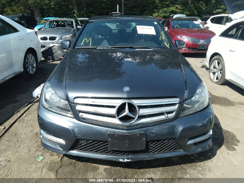 2013 MERCEDES-BENZ C 300 SPORT 4MATIC/LUXURY 4MATIC - WDDGF8AB0DR272969