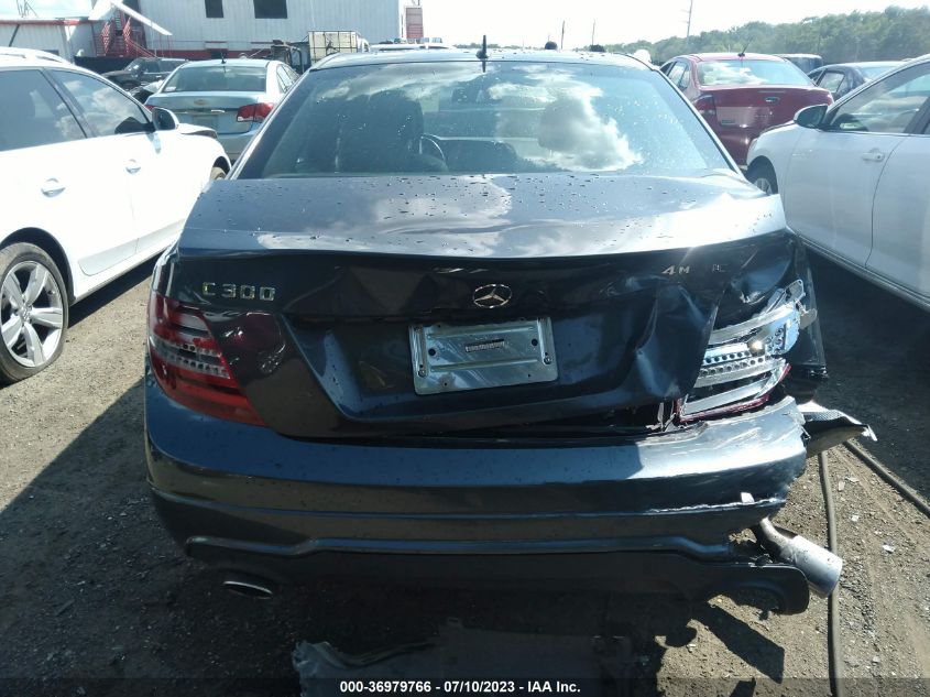 2013 MERCEDES-BENZ C 300 SPORT 4MATIC/LUXURY 4MATIC - WDDGF8AB0DR272969