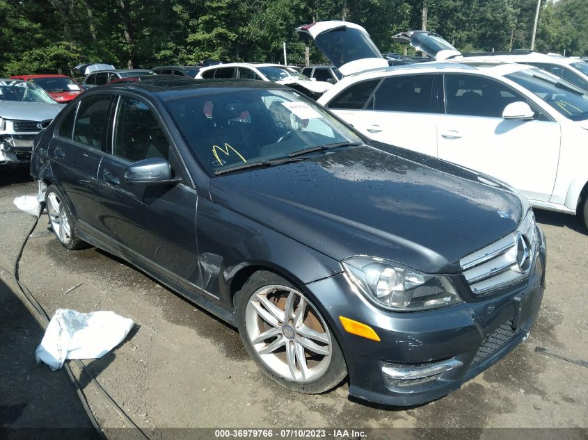 2013 MERCEDES-BENZ C 300 SPORT 4MATIC/LUXURY 4MATIC - WDDGF8AB0DR272969