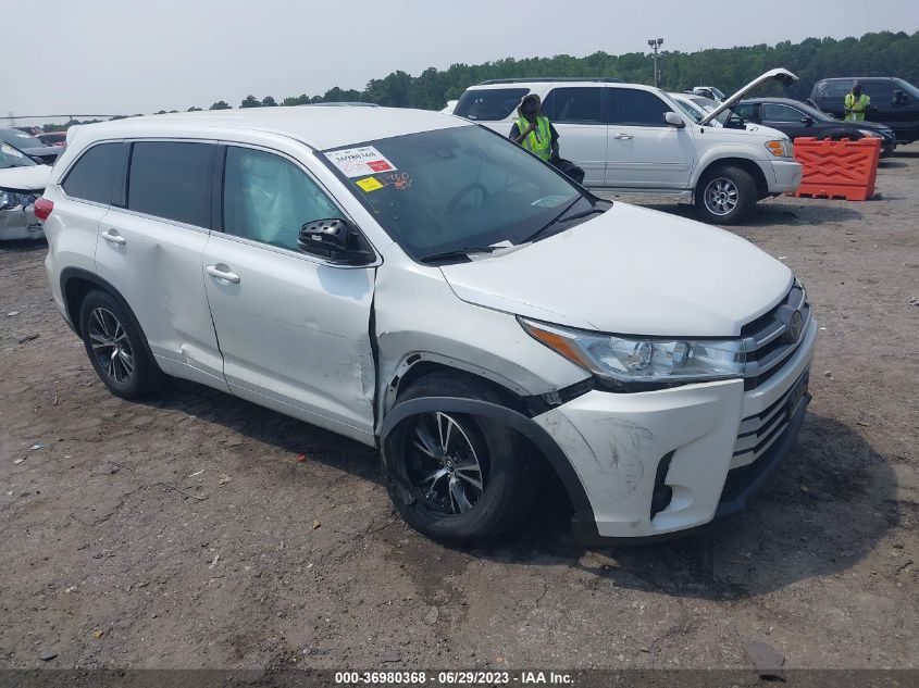 2017 TOYOTA HIGHLANDER LE - 5TDZARFH5HS025166