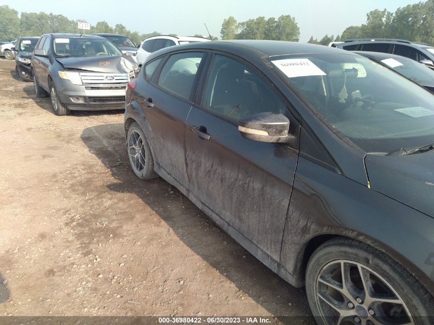 2015 FORD FOCUS SE - 1FADP3K25FL220647