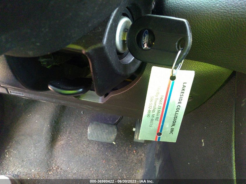 2015 FORD FOCUS SE - 1FADP3K25FL220647