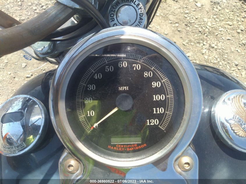 2005 HARLEY-DAVIDSON FXDWGI 1HD1GPW165K321091