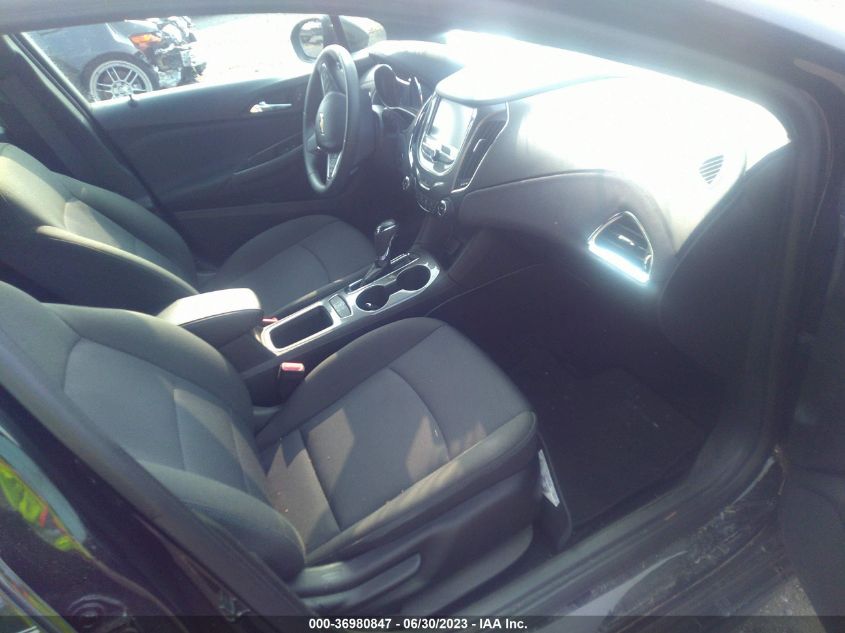 2018 CHEVROLET CRUZE LT - 3G1BE6SM1JS617083