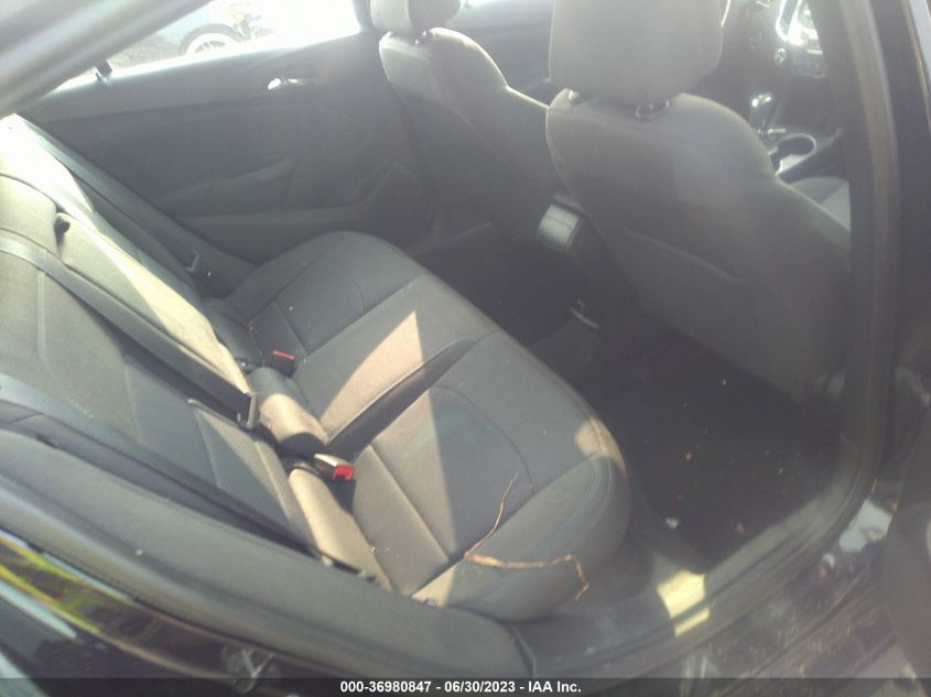 2018 CHEVROLET CRUZE LT - 3G1BE6SM1JS617083