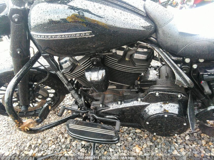 2018 HARLEY-DAVIDSON FLHRXS 5HD1KVCA5JB621912