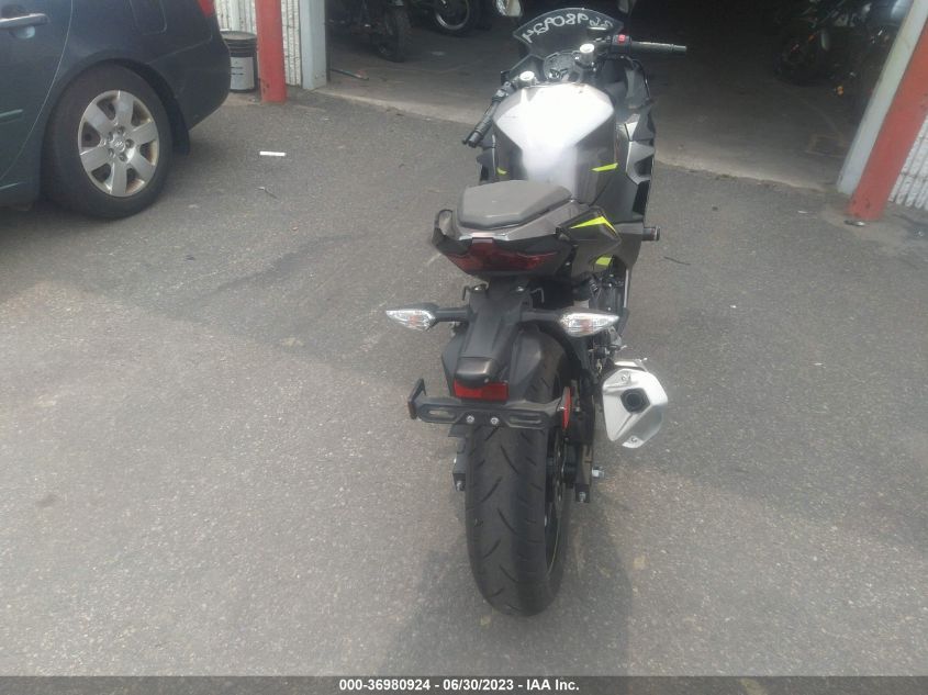2021 KAWASAKI EX400 JKAEXKG19MDAD7549