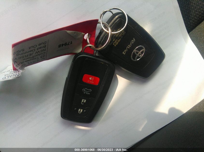 2023 TOYOTA RAV4 HYBRID XLE - JTMRWRFV3PD570994