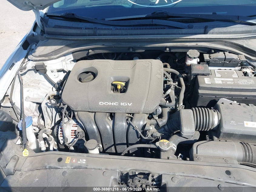 VIN 5NPD84LF2JH216700 2018 HYUNDAI ELANTRA SEL