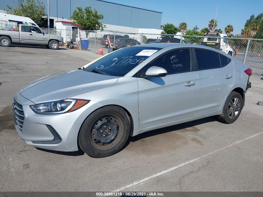 VIN 5NPD84LF2JH216700 2018 HYUNDAI ELANTRA SEL
