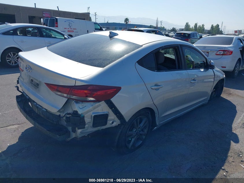 VIN 5NPD84LF2JH216700 2018 HYUNDAI ELANTRA SEL