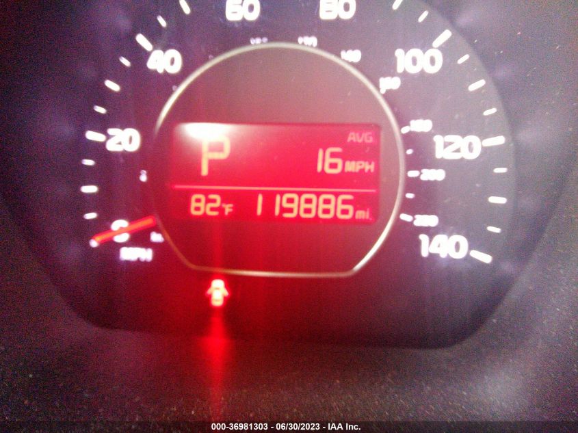 2016 KIA SOUL + - KNDJP3A59G7350563