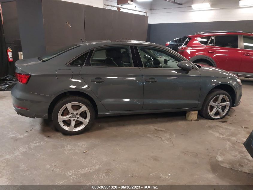 WAUBEGFF8KA082035 Audi A3 Sedan PREMIUM 13