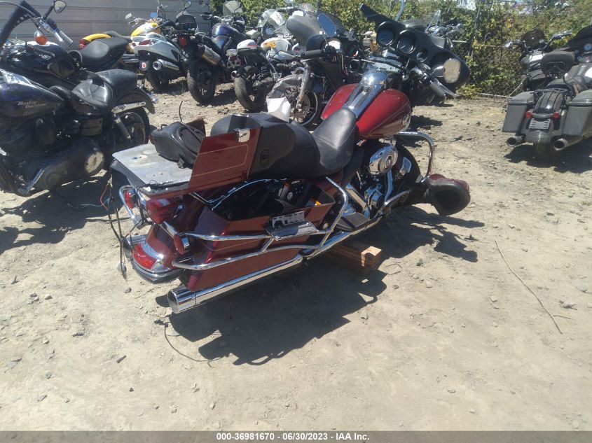 2010 HARLEY-DAVIDSON FLHTCU 1HD1FC43XAB609948
