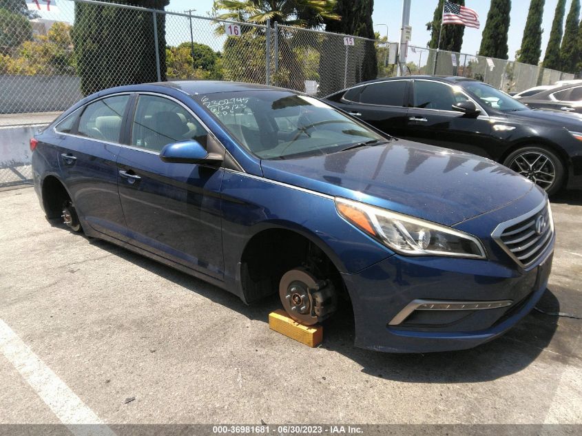 2015 HYUNDAI SONATA 2.4L SE - 5NPE24AF9FH178379